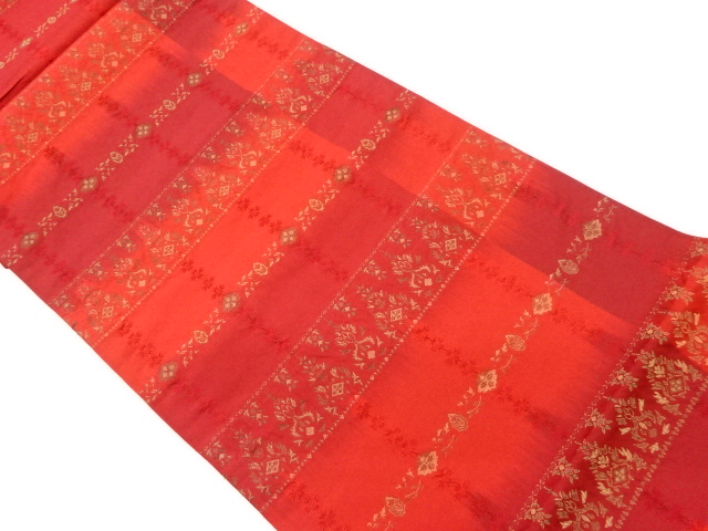 横段に抽象草葉模様織出し全通袋帯